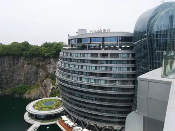 Shimao Hotel (e.g., Bund Hyatt, Sheshan Shimao, Nanjing Road Shimao, Nanjing, Fuzhou Shimao, etc. 16 locations)